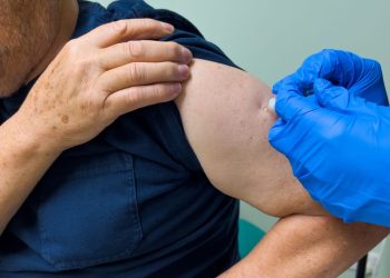 Ältere Menschen erhalten einen anderen Grippeimpfstoff