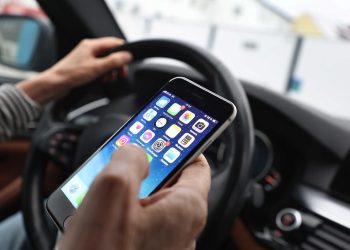 Fahrverbote: EU-Parlament stimmt für digitalen Führerschein
