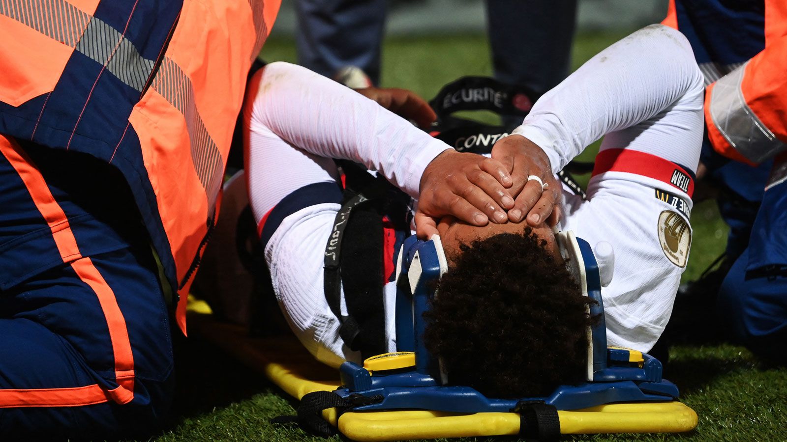 Bittere Gewissheit nach tränenreichem Drama: PSG-Shootingstar fällt lange aus und verpasst auch das Spiel gegen den FC Bayern – SPOX.com