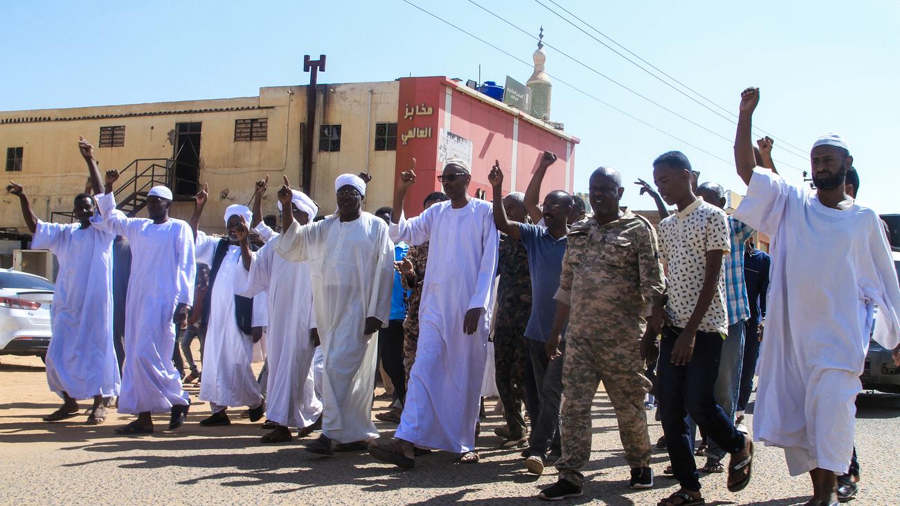 Darfur: Zeugen berichten von Massenerschießungen und Vergewaltigungen im Sudan
