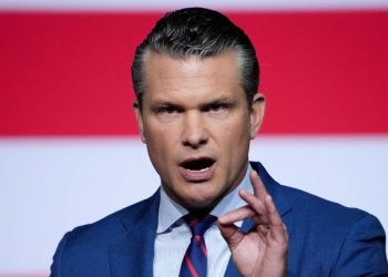 Trumps Gefolge zieht sich aufgrund aufgeheizter Atmosphäre auf Militärstützpunkte zurück