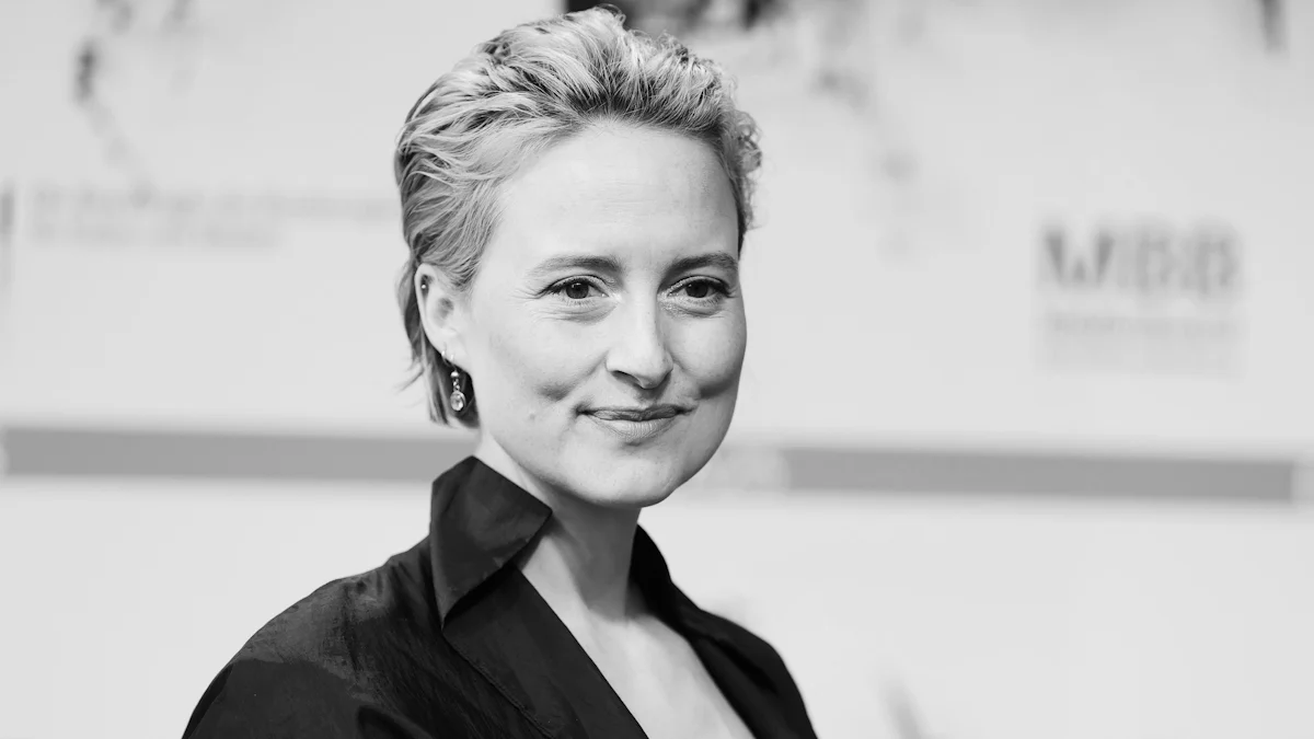 Schauspielerin Wanda Perdelwitz stirbt nach Fahrradunfall – Medien Schauspielerin Wanda Perdelwitz stirbt nach Fahrradunfall – Medien