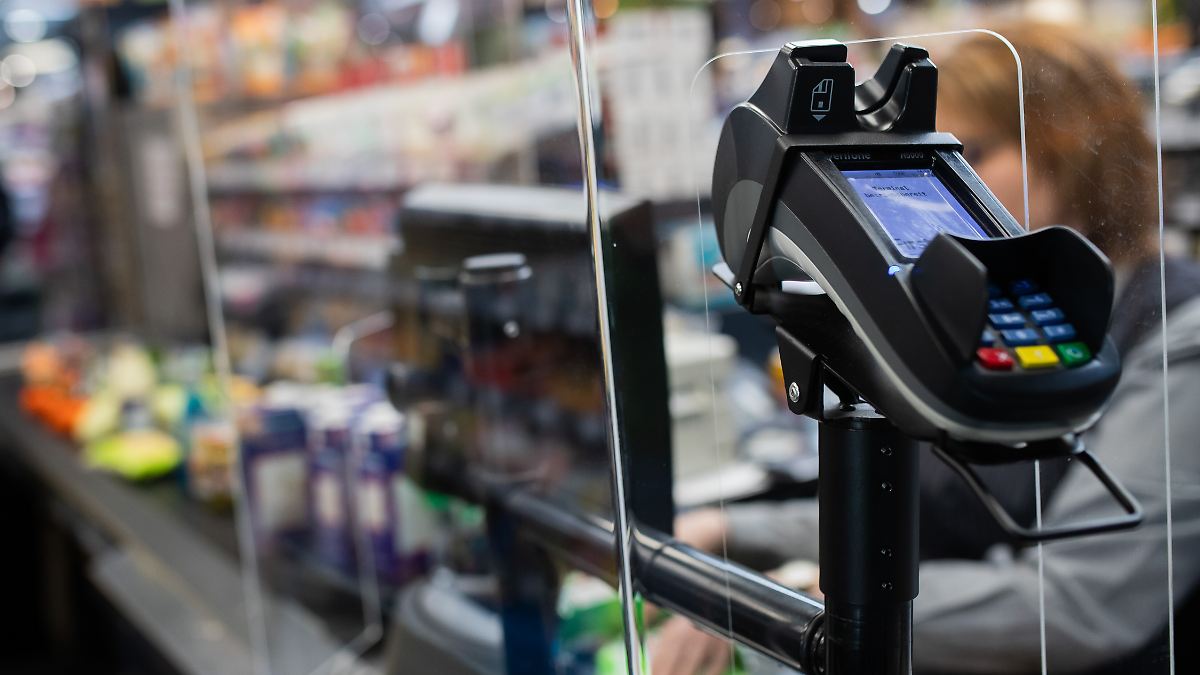 Piept es immer noch?: Der Ton ändert sich beim Bezahlen mit der Girocard Piept es immer noch?: Der Ton ändert sich beim Bezahlen mit der Girocard