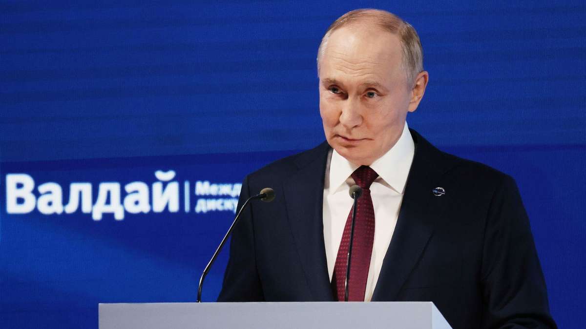 Putins Gepolter vor Trumps Schritt verrät große Angst – Russlands Rückgrat ist in Gefahr Putins Gepolter vor Trumps Schritt verrät große Angst – Russlands Rückgrat ist in Gefahr