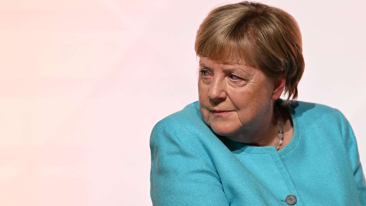 Merkel liefert eine seltsame Erklärung für den Ukraine-Krieg in Ungarn Merkel liefert eine seltsame Erklärung für den Ukraine-Krieg in Ungarn