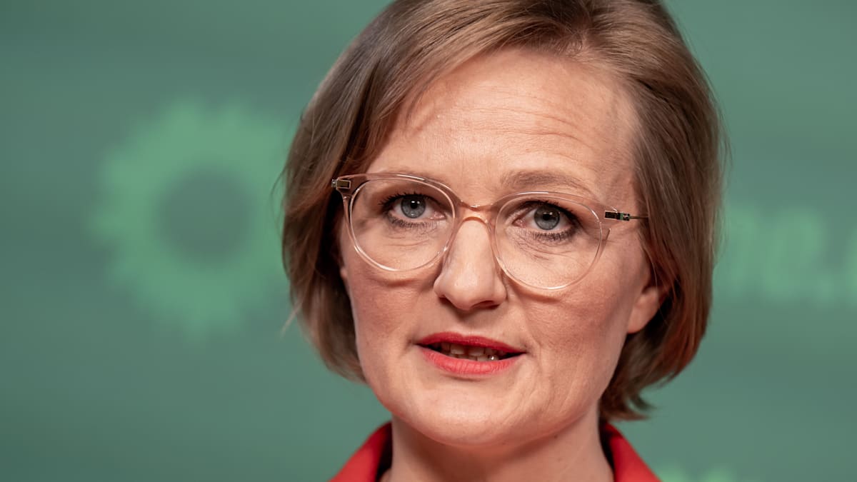 Franziska Brantner: „Politische Schande für die Bundesregierung“ – Grünen-Chefin unterstützt kommunale Notrufe