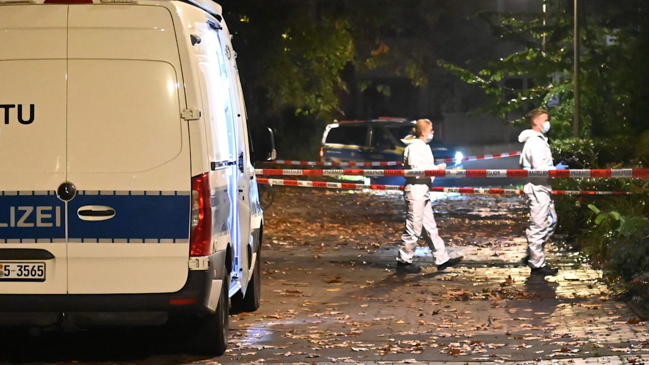 Polizei sucht Zeugen: Frau (24) getötet! Ehemann (26) tauchte unter | Regional Polizei sucht Zeugen: Frau (24) getötet! Ehemann (26) tauchte unter | Regional