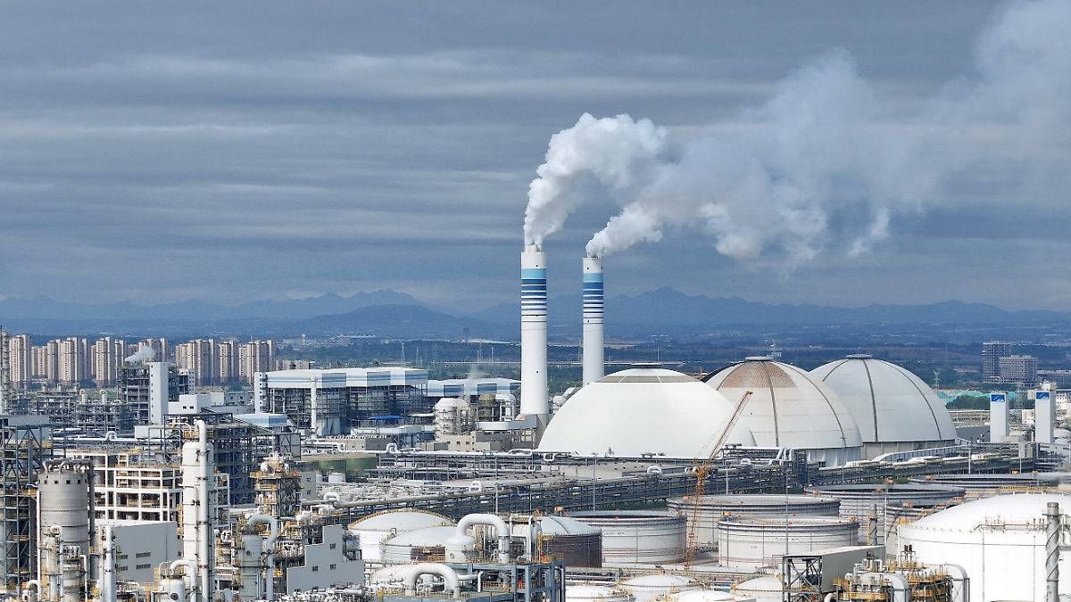 „Untergrabung des Privatsektors“: Chinas Industrie schrumpft weiter