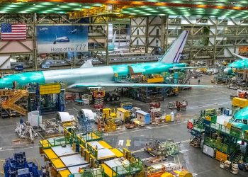 Doch der Umsatz steigt kräftig: Boeing verzeichnet Milliardenverluste durch neuen Langstreckenjet