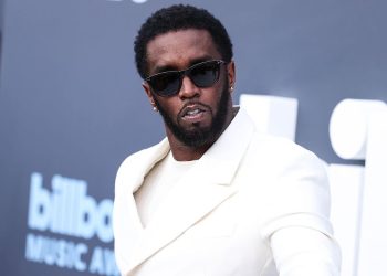 07:18 Sean „Diddy“ Combs wacht im Gefängnis mit einem Messer an der Kehle auf – nTV