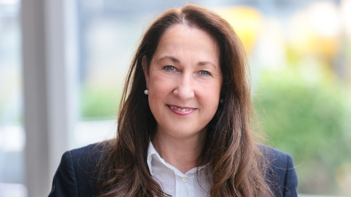 Messerangriff auf Iris Stalzer: Herdecks Bürgermeister soll stundenlang gefoltert worden sein Messerangriff auf Iris Stalzer: Herdecks Bürgermeister soll stundenlang gefoltert worden sein