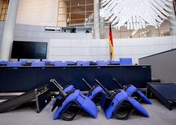 Nicht wegen Sparmaßnahmen: Der schrumpfende Bundestag gönnt sich heimlich Extramillionen | Politik