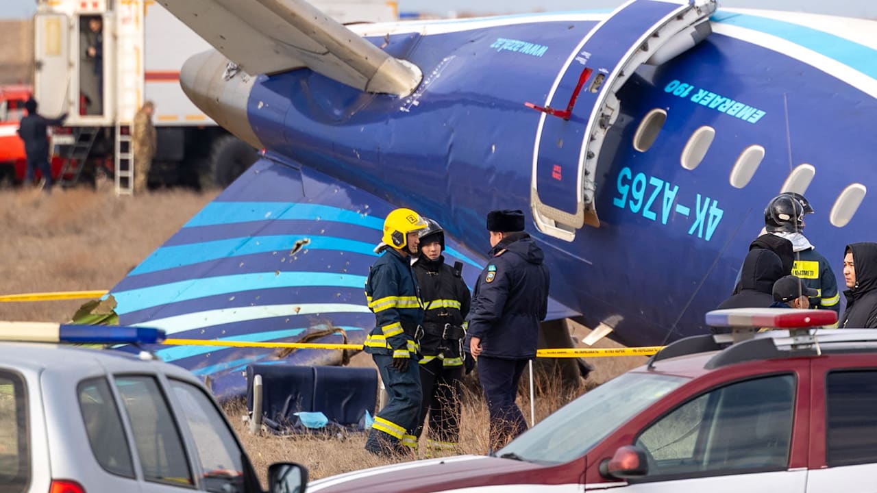 Putin gibt zu, in Kasachstan ein Flugzeug abgeschossen zu haben | Politik Putin gibt zu, in Kasachstan ein Flugzeug abgeschossen zu haben | Politik