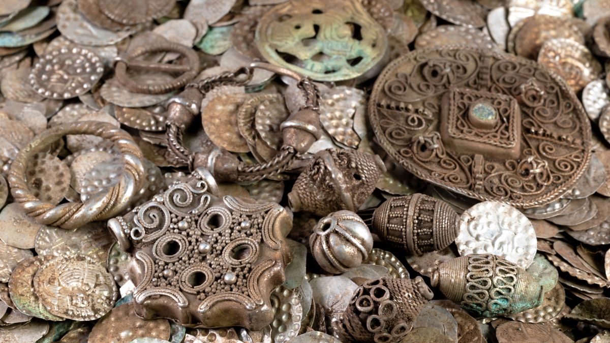 Schweden: Angler findet Silberschatz neben Sommerhaus