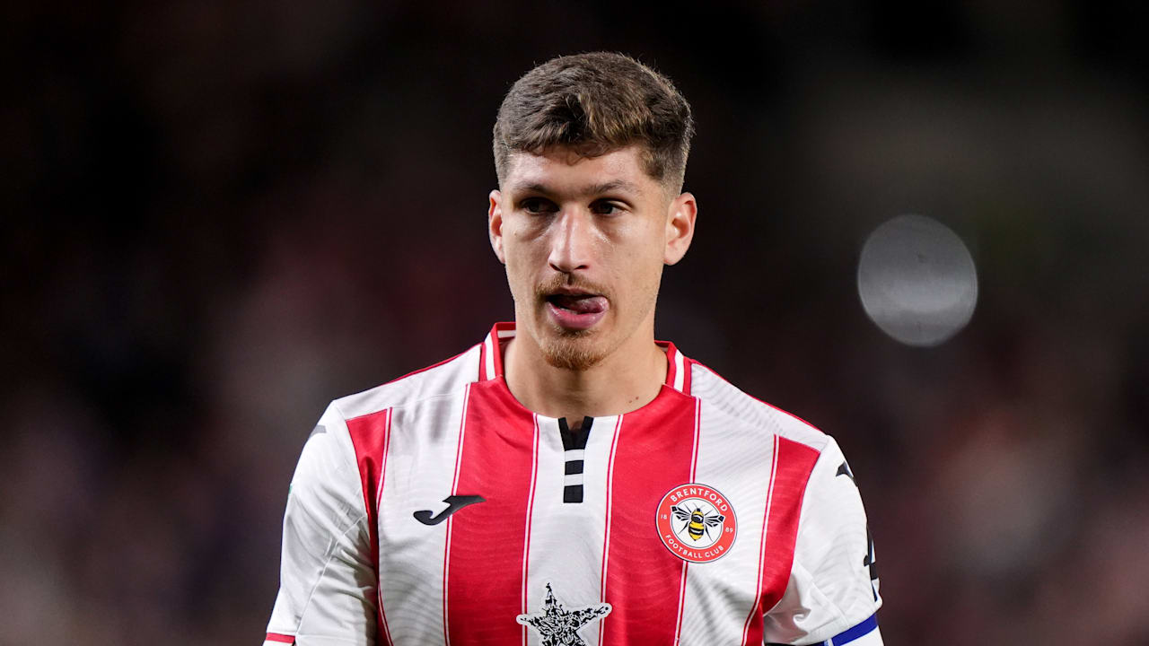 Eintracht Frankfurt: Top Sechs und Verteidiger auf Transferliste! | Sport Eintracht Frankfurt: Top Sechs und Verteidiger auf Transferliste! | Sport