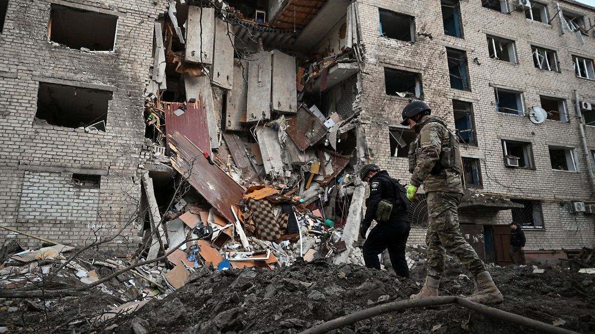 Kinder unter den Verletzten: Die Ukraine meldet den drittgrößten russischen Luftangriff