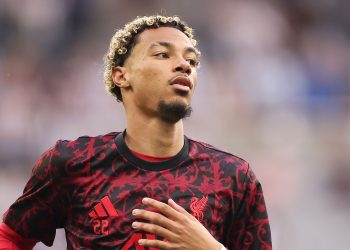 Ein Verein wollte offenbar deutlich mehr zahlen als Liverpool: Eintracht Frankfurt lehnte ein wahnsinniges Angebot für Hugo Ekitike ab