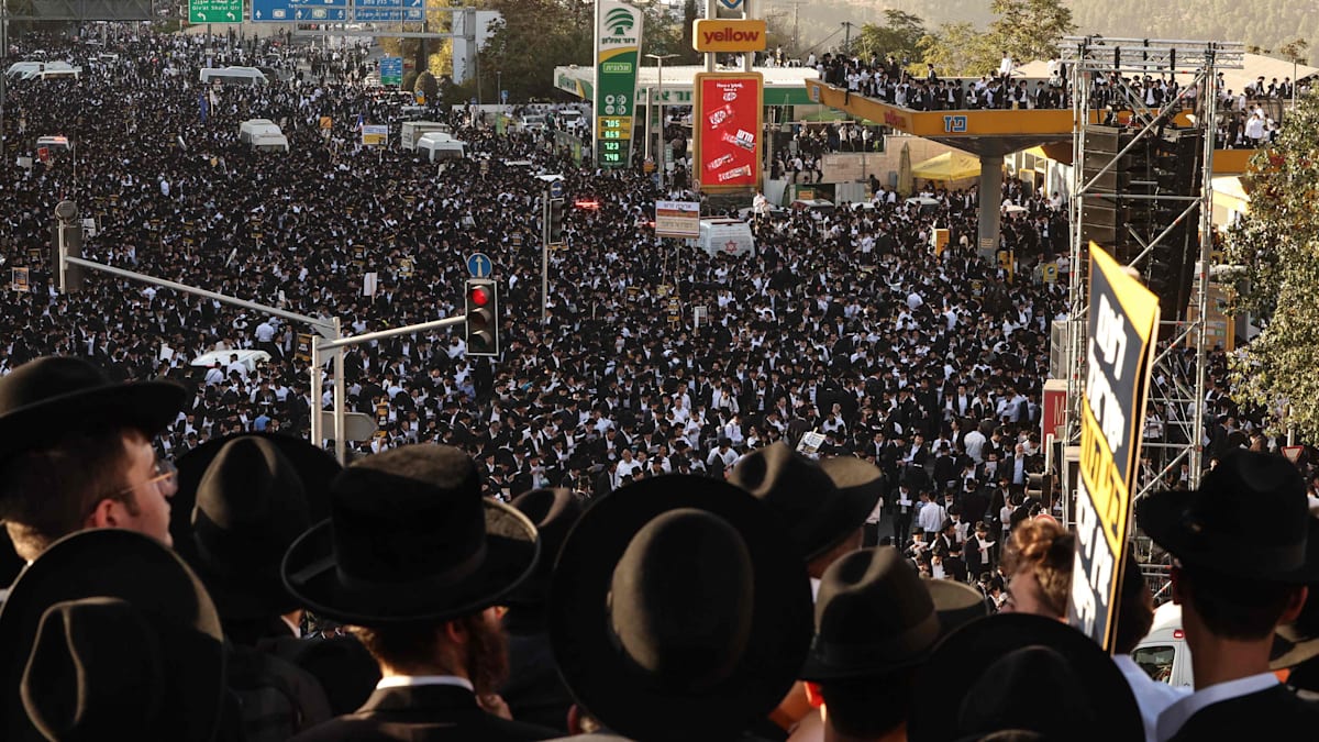 Jerusalem: Hunderttausende ultraorthodoxe Juden demonstrieren gegen Wehrpflicht – 15-Jähriger stürzt in den Tod