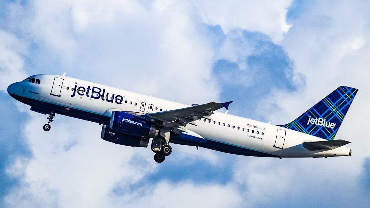 Notlandung nach „Luftloch“: Mehrere Passagiere verletzt | Nachricht