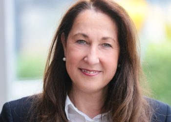 Bürgermeister Herdecke: „Hätte rücksichtsvoller sein können“ – Stalzer kritisiert Medien und Politik nach Messerangriff