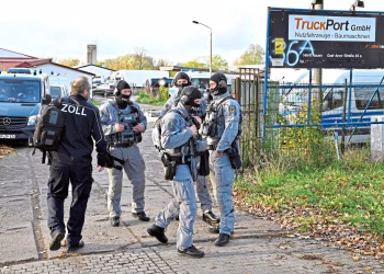 Drogenrazzia mit über 100 Beamten