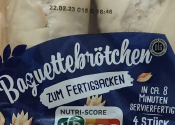 Rückruf bei Netto: Kunststoffteile in Baguettebrötchen von „Kornmühle“ | Leben & Wissen