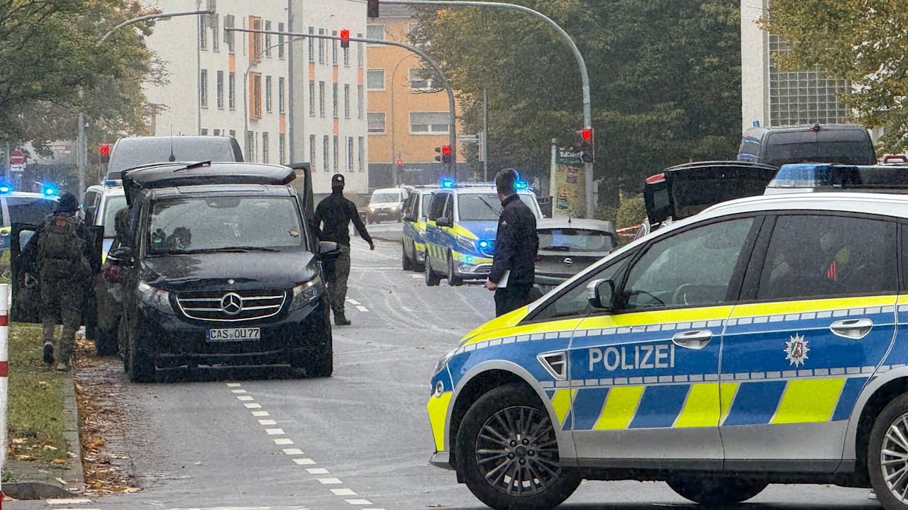 Paderborn: AMOK-Alarm bei Westfalen-Student ringt mit Tod | Regional Paderborn: AMOK-Alarm bei Westfalen-Student ringt mit Tod | Regional