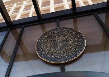 Trotz hartnäckiger Inflation: US-Notenbank senkt Leitzins erneut