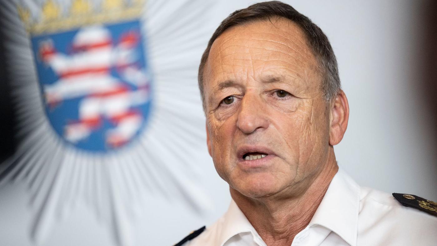 Frankfurter Polizeipräsident bezeichnet Vorwürfe als „sehr schwerwiegend“ Frankfurter Polizeipräsident bezeichnet Vorwürfe als „sehr schwerwiegend“