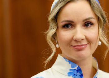 Kremlbeamter gibt Entführung eines Kindes nach Russland zu