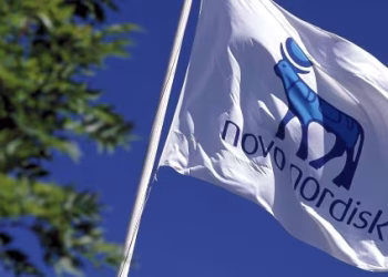 Novo Nordisk-Aktien steigen: Omeros verkauft Zaltenibart-Rechte für Milliarden – NASDAQ-Wert steigt dreistellig