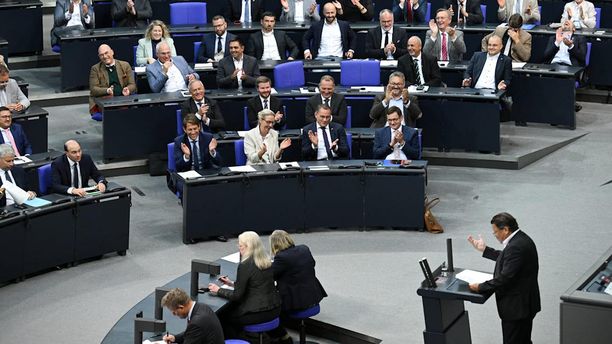 Brandner und Moosdorf: Bundestag hebt Immunität zweier AfD-Abgeordneter auf Brandner und Moosdorf: Bundestag hebt Immunität zweier AfD-Abgeordneter auf