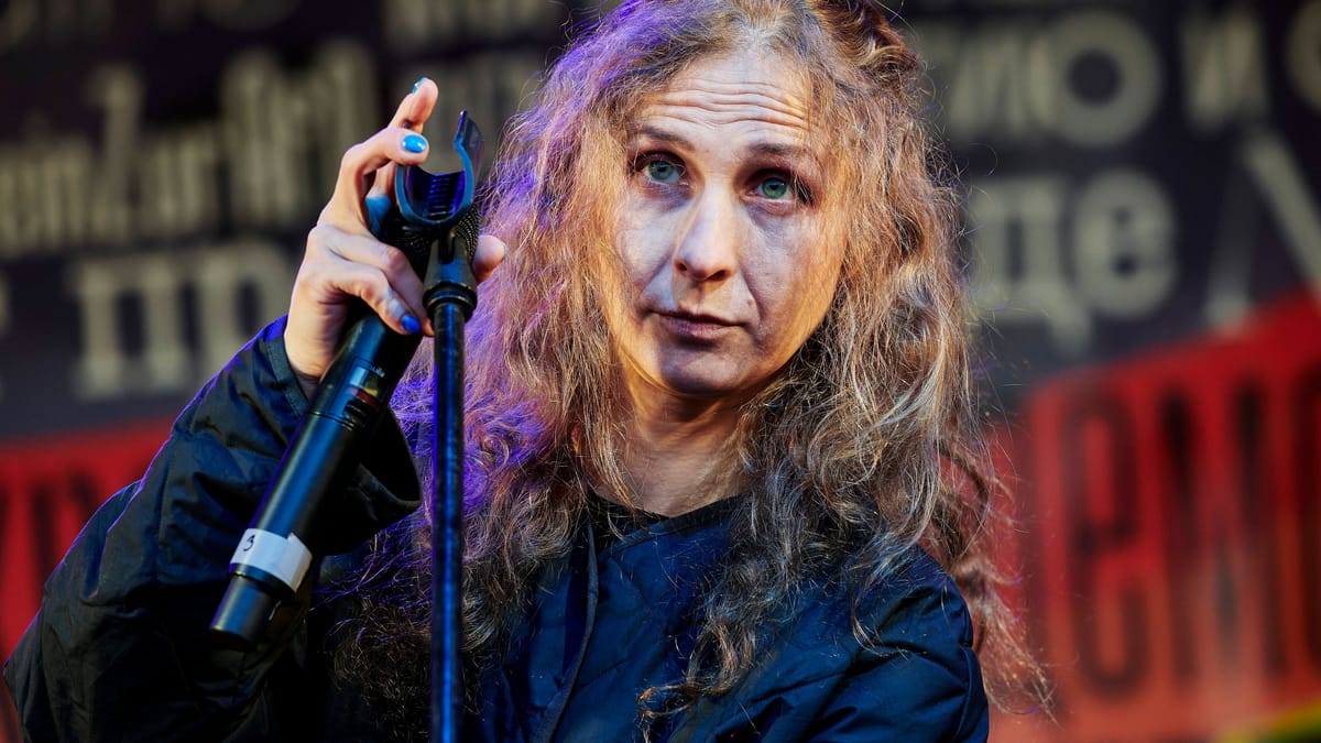 Pussy Riot-Aktivistin Marija Alyochina rührt Lanz zu Tränen