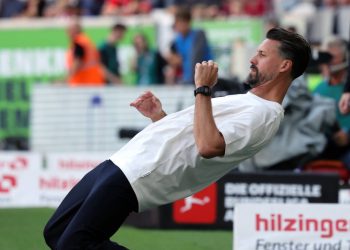 FC Augsburg: Nur zwei Trainer starteten schwächer als Wagner – Kritik in der TM-Community