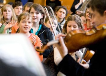 hr-Sinfonieorchester startet Schultournee in Wald-Michelbach ➤ Kulturnachrichten aus Hessen | hessenschau.de