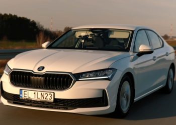 Der Skoda Superb TDI legt 2.831 km zurück – ohne Tankstopp