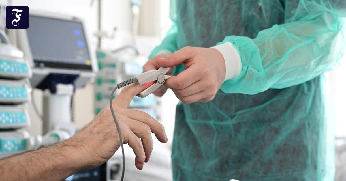 Arbeitgeber fordern die Abschaffung der kostenlosen Mitversicherung für Ehegatten