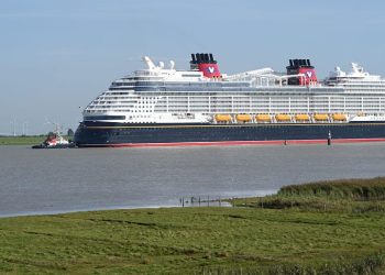 Meyer Werft liefert früher neues Kreuzfahrtschiff ab