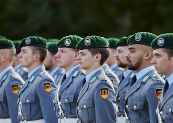 Satire oder Krimi? Student wegen Memes über Bundeswehroffizier angeklagt