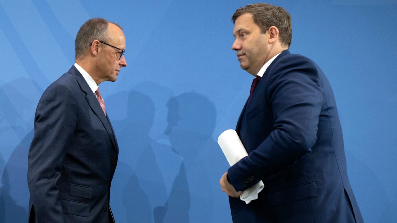 Analyse von Paul Ronzheimer zum Regierungschaos: Die ersten CDU-Politiker reden jetzt über das Undenkbare | Politik