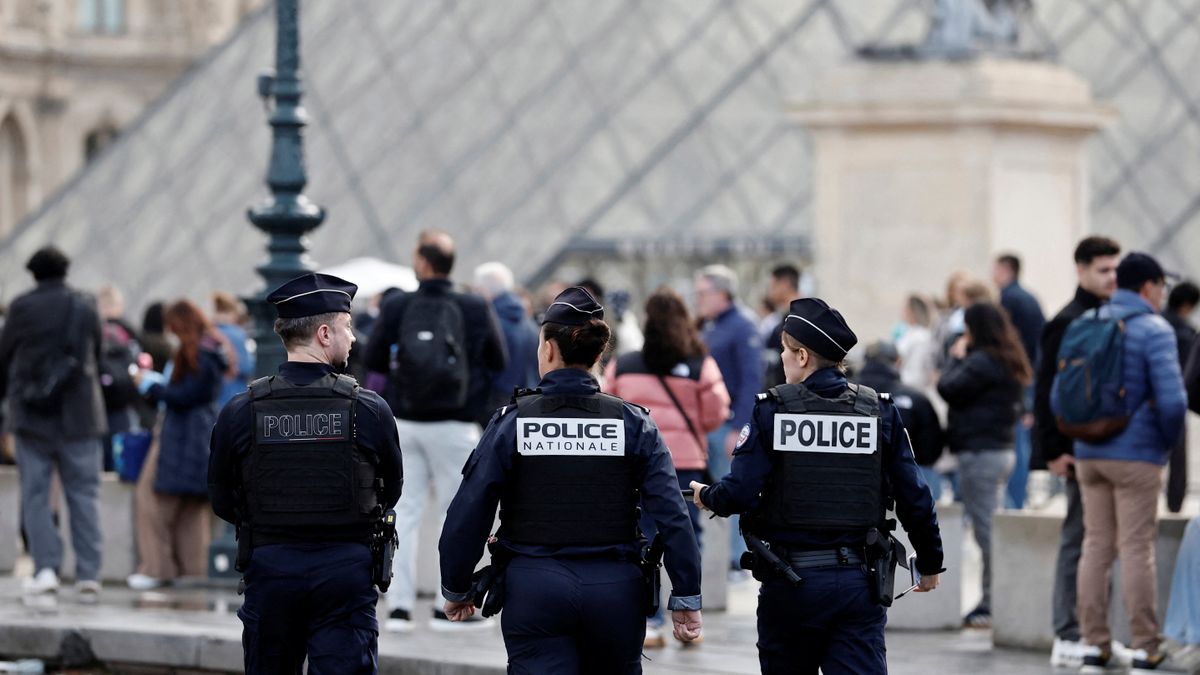 Louvre-Putsch in Paris: Ermittler sehen Kleinkriminelle als Tätergruppe – Spiegel