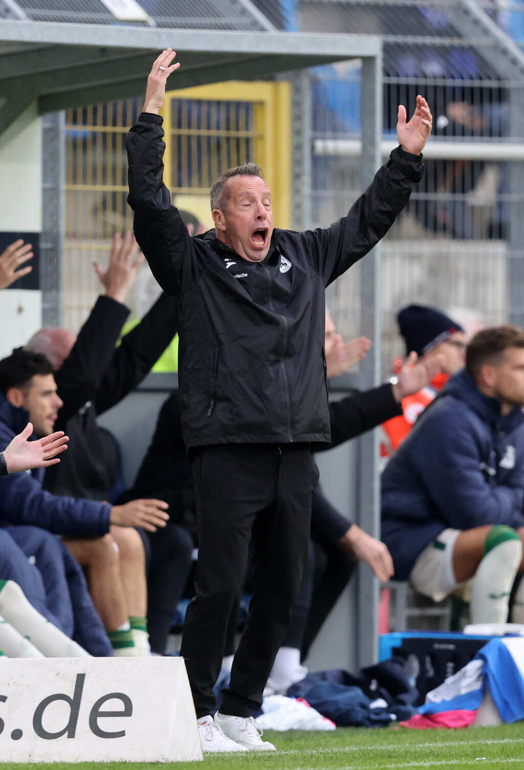 Der Löwen-Countdown: Wird Kauczinski die Auswärtsflaute ausgerechnet in Regensburg beenden?