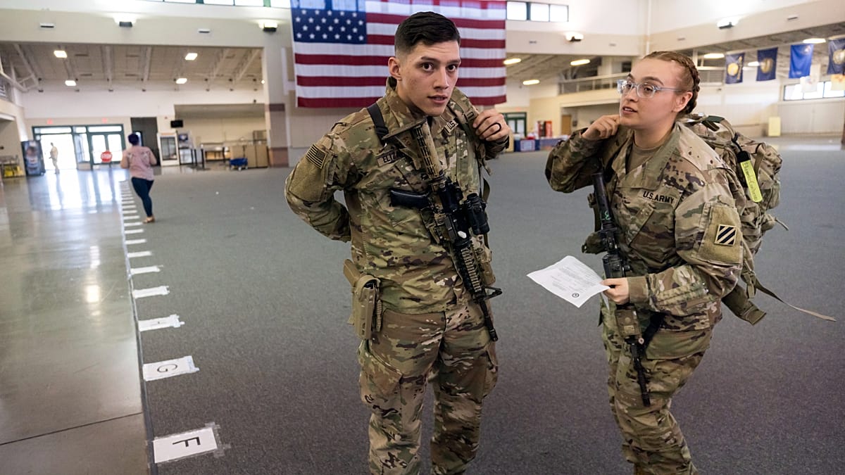 Die US-Armee entfernt den Rat an Soldaten, zur Lebensmittelbank zu gehen