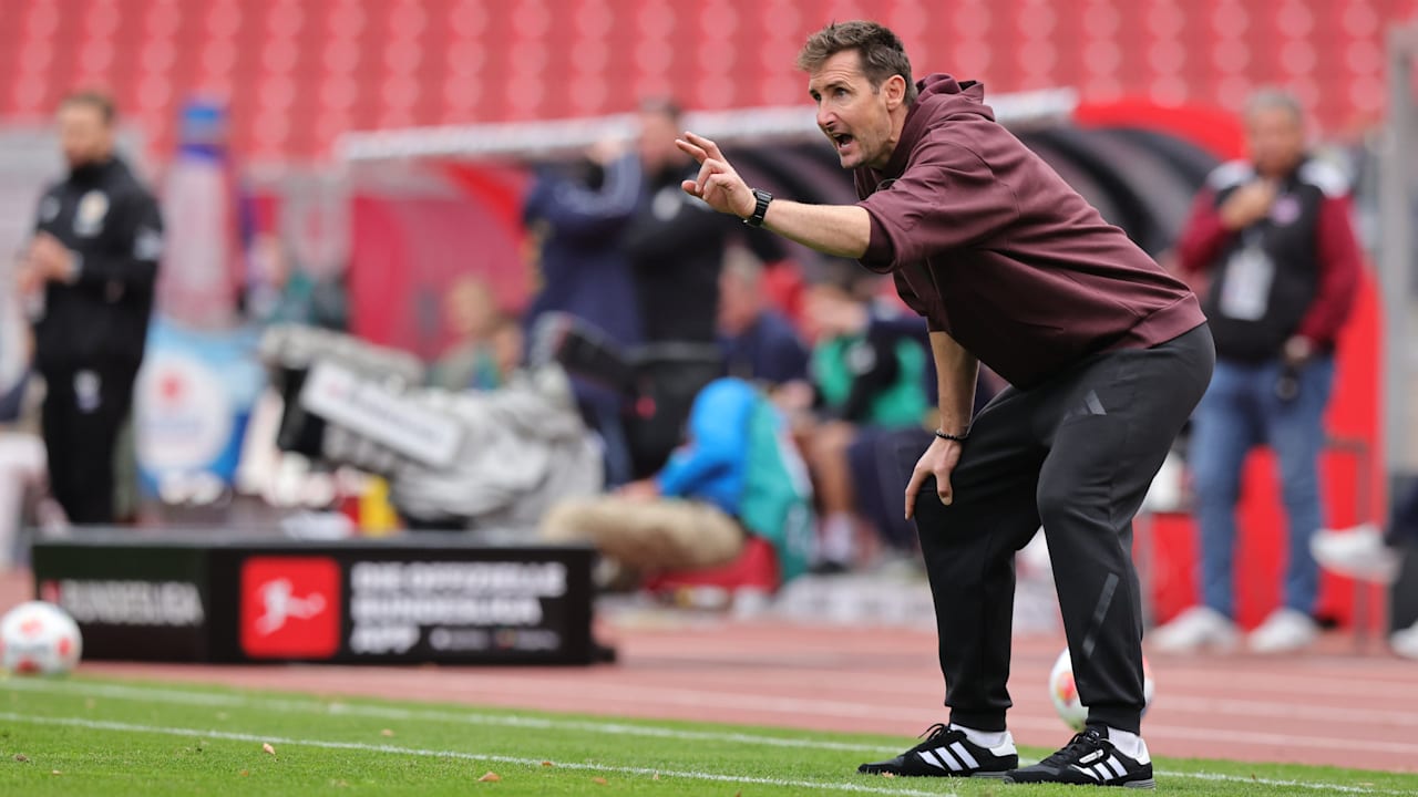 FCN – Nürnberg steigt, aber…: Klose schießt Tore in die Tonne – BILD