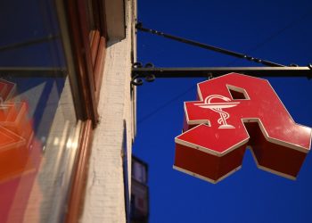 Online-Apotheken: Tragen Drogerien zum Apothekensterben bei?