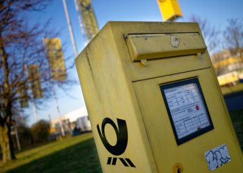 Deutsche Post: Bundesnetzagentur droht der Post mit hohem Bußgeld