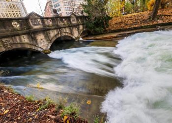 Eisbachwelle: München will die fehlende Eisbachwelle wiederherstellen