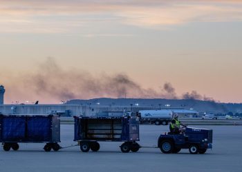 USA: Abgestürztes Frachtflugzeug verlor beim Start in Louisville den Motor