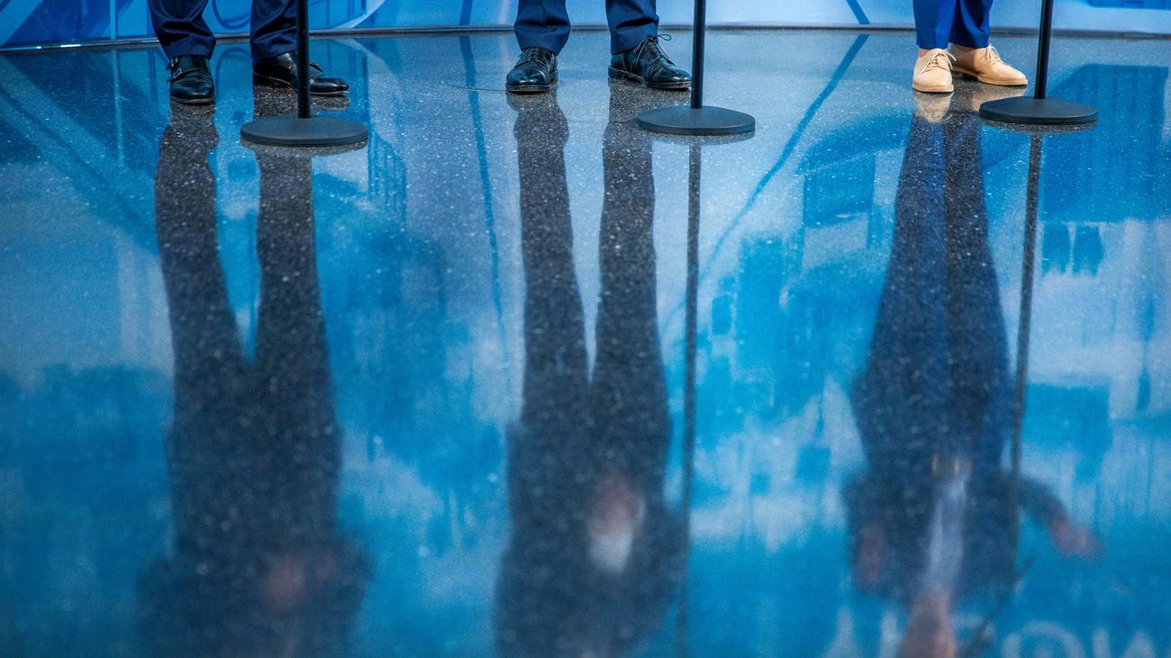 DIHK-Umfrage: Unternehmer sehen anhaltende Krise der deutschen Wirtschaft