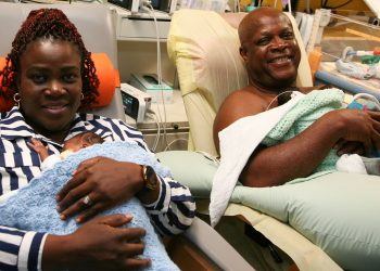 Frau bringt in Berlin Fünflinge zur Welt